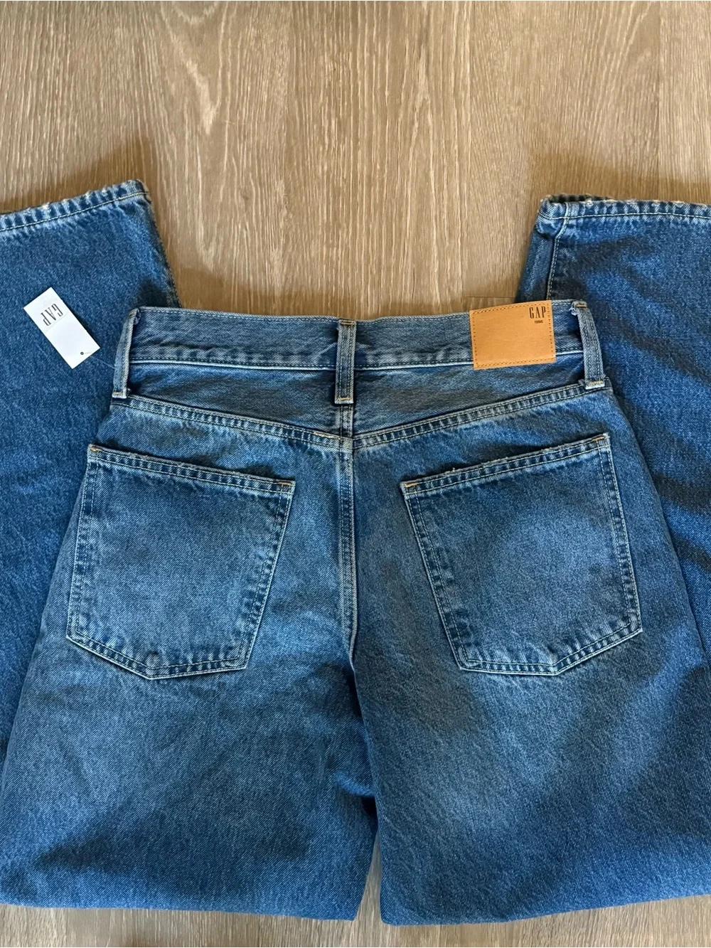 Hailey Bieber Extra Baggy Jean